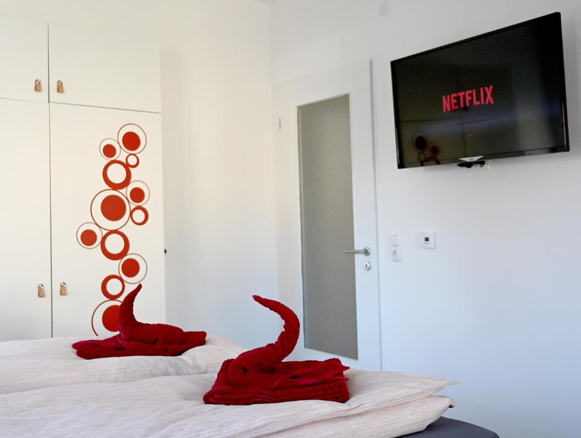 Gemuetliches Appartement Mit Netflix, Nespresso Und Boxspringbett アウグスブルク エクステリア 写真
